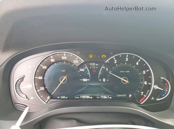5UXTR9C58JLD64151 2018 BMW X3 Silver Սարքավորումների վահանակի տեսք