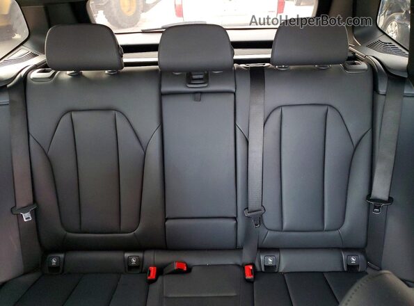 5UXTR9C58JLD64151 2018 BMW X3 Silver Հետևի նստատեղերի տեսք