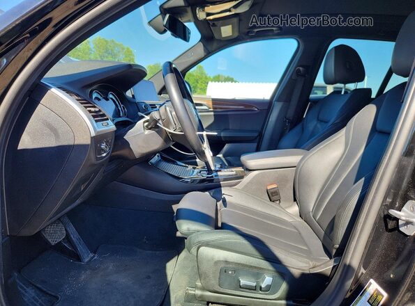 5UXTR9C58KLD94347 2019 BMW X3 Black წინა პანელის ხედი