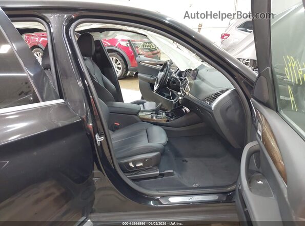 5UXTR9C58KLD96616 2019 BMW X3 Black Front interior view