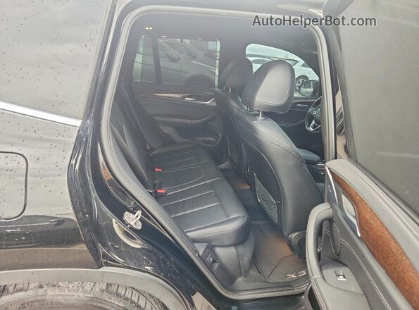 5UXTR9C59JLC75382 2018 BMW X3 Черный 