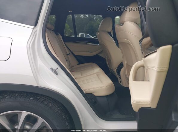 5UXTR9C59JLC76743 2018 BMW X3 White VIN կոդի պիտակի տեսք