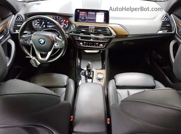 5UXTR9C59KLR08896 2019 BMW X3 Черный Вид панели приборов