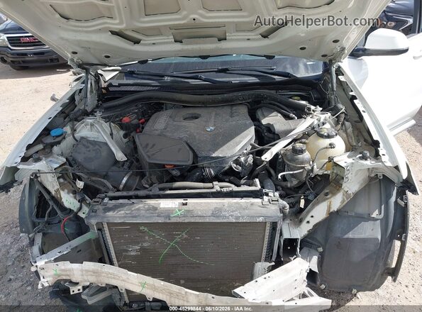 5UXTR9C5XKLP84427 2019 BMW X3 Белый Вид сзади