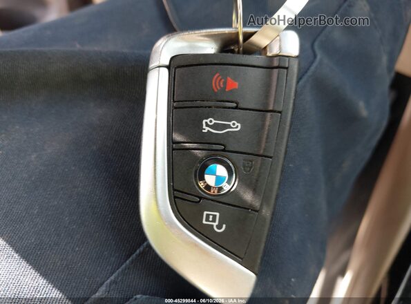 5UXTR9C5XKLP84427 2019 BMW X3 Белый Вид панели приборов