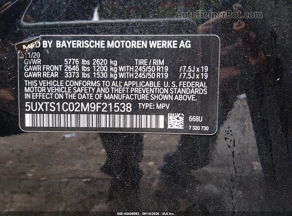 5UXTS1C02M9F21538 2021 BMW X3 Black ძრავის განყოფილების ხედი