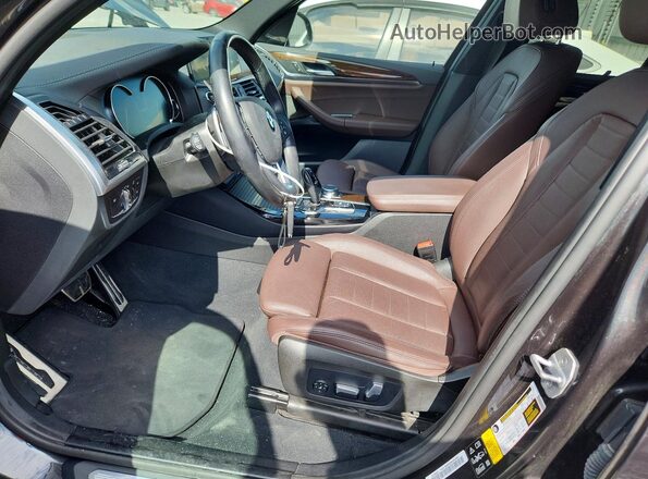 5UXTS3C50J0Y96400 2018 BMW X3 Black Widok wnętrza z przodu