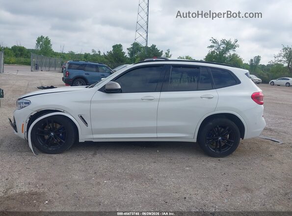 5UXTS3C50J0Z02096 2018 BMW X3 White Vista interior de 360 grados