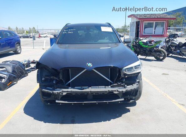 5UXTS3C52J0Y97726 2018 BMW X3 Черный Вид задней части салона