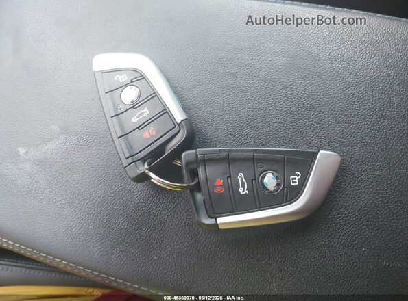 5UXTS3C53KLR72773 2019 BMW X3 White წინა პანელის ხედი