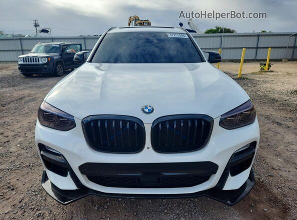 5UXTS3C54JLA45864 2018 BMW X3 White Front view