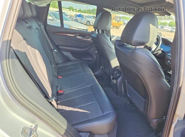 5UXTS3C55K0Z03150 2019 BMW X3 Серебряный Вид задних сидений