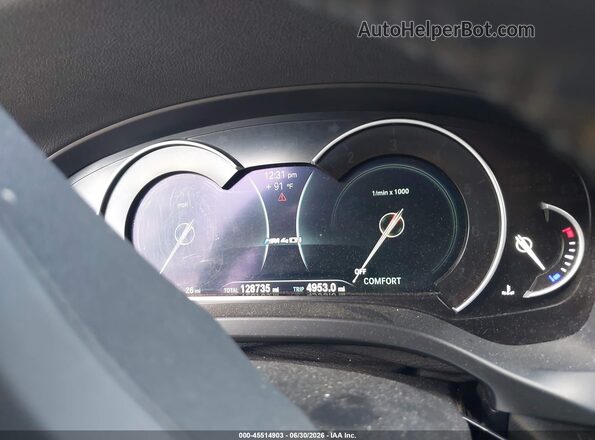5UXTS3C55K0Z06839 2019 BMW X3 White Vista de los asientos traseros