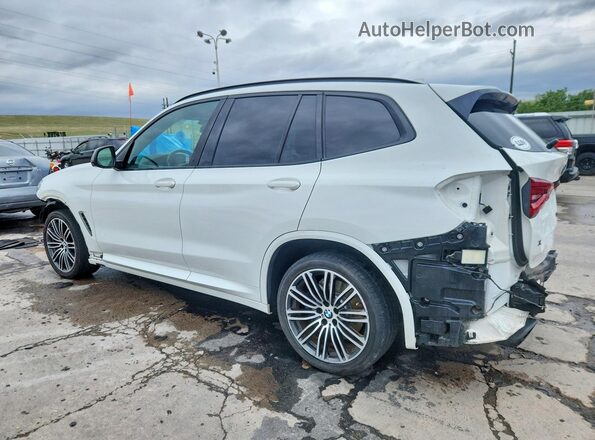5UXTS3C5XJ0Z00226 2018 BMW X3 White Rear left