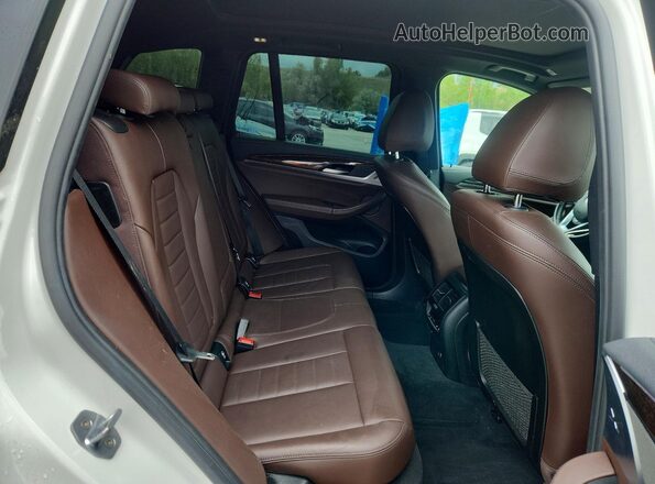 5UXTS3C5XJ0Z00226 2018 BMW X3 White Rear interior view