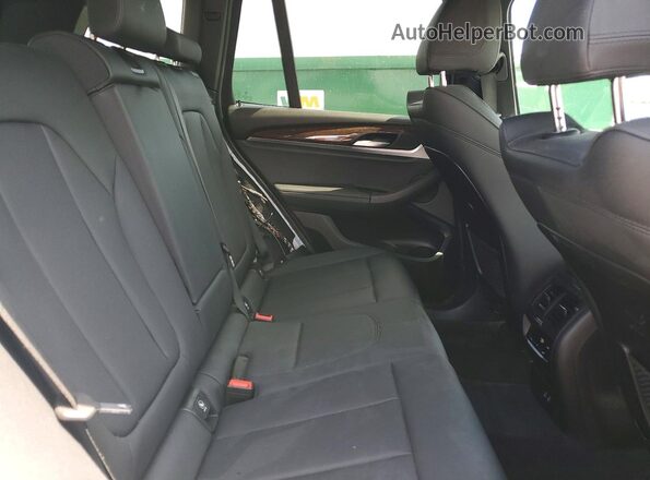 5UXTY3C00L9C69748 2020 BMW X3 White Սալոնի հետևի տեսք