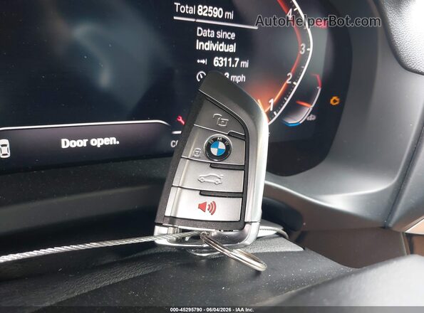 5UXTY3C03M9H28062 2021 BMW X3 White Dashboard view