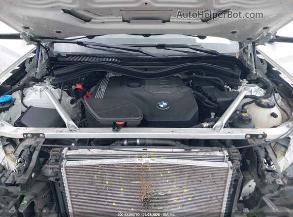 5UXTY3C03M9H28062 2021 BMW X3 White Rear view