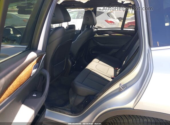 5UXTY3C04L9D67861 2020 BMW X3 Silver VIN კოდის სტიკერის ხედი