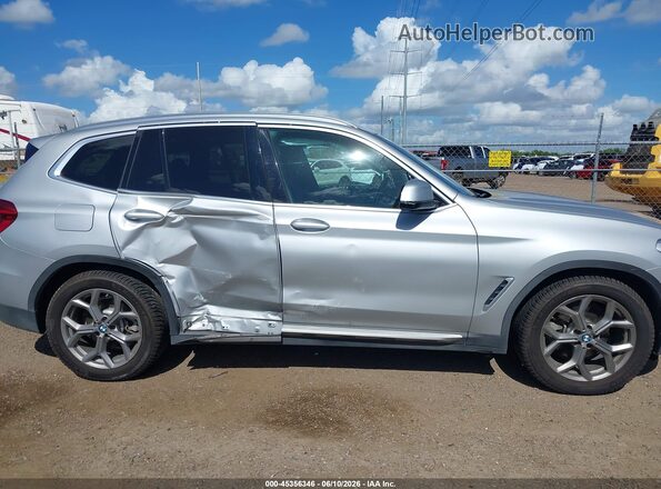 5UXTY3C04L9D67861 2020 BMW X3 Silver უკანა სალონის ხედი
