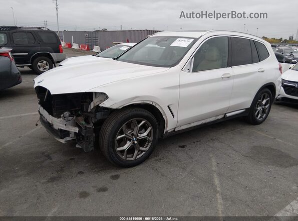 5UXTY3C05M9D79213 2021 BMW X3 White წინა მარცხენა ხედი სამი მეოთხედიდან