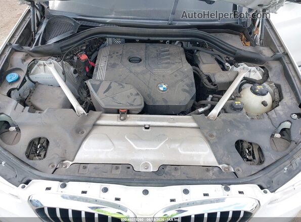 5UXTY3C06L9C60696 2020 BMW X3 White Widok z tyłu