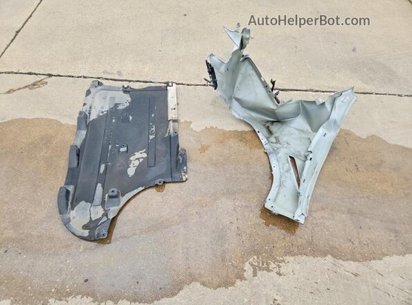 5UXTY3C06M9G76989 2021 BMW X3 Silver Engine compartment view