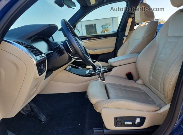 5UXTY5C00M9E37840 2021 BMW X3 Blue Front interior view