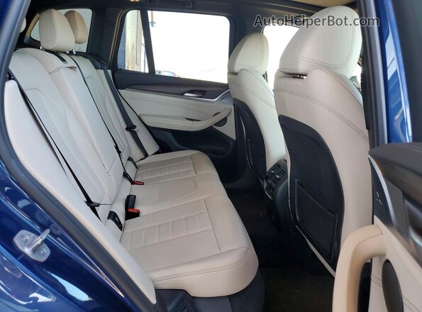 5UXTY5C01L9D20007 2020 BMW X3 Blue Widok wnętrza z tyłu