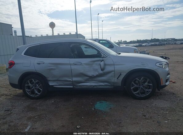 5UXTY5C01M9E20738 2021 BMW X3 Silver Vista interior trasera