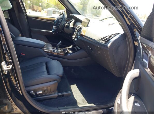 5UXTY5C02L9B87757 2020 BMW X3 Black Вид салону спереду
