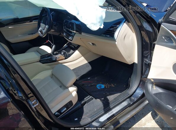 5UXTY5C03L9B58123 2020 BMW X3 Black Вид салону спереду