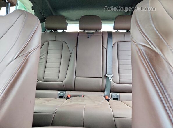 5UXTY5C04LLT32796 2019 BMW X3 Gray Widok tylnych siedzeń