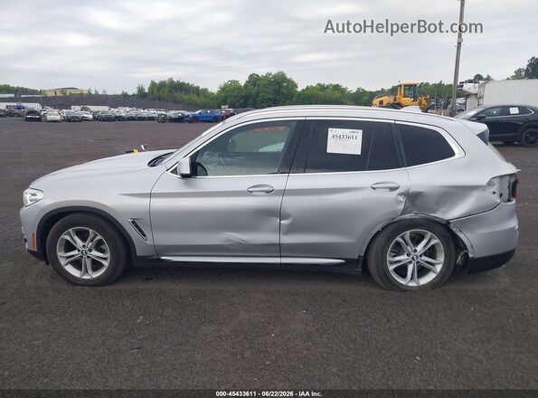 5UXTY5C04M9H85639 2021 BMW X3 Silver სალონის 360-გრადუსიანი ხედი