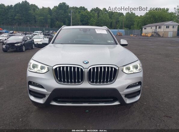 5UXTY5C04M9H85639 2021 BMW X3 Silver ხელსაწყოთა პანელის ხედი
