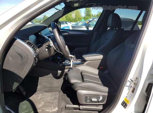5UXTY5C05L9B77515 2020 BMW X3 Белый Вид салона спереди