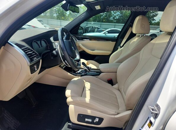 5UXTY5C05M9E47893 2021 BMW X3 White Вид салону спереду