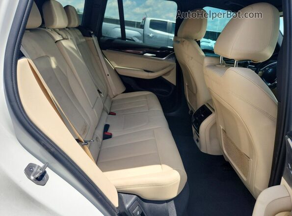 5UXTY5C05M9E47893 2021 BMW X3 White Вид задніх сидінь