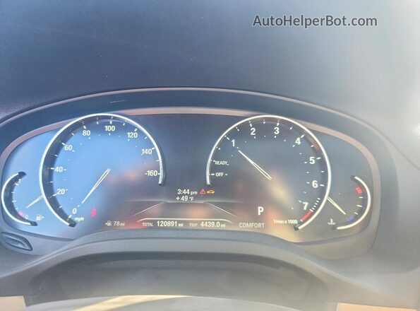 5UXTY5C08LLT32025 2020 BMW X3 White Սարքավորումների վահանակի տեսք