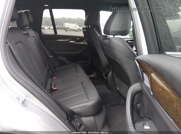 5UXTY5C08M9F50466 2021 BMW X3 Silver VIN կոդի պիտակի տեսք