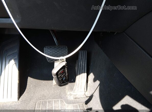 5UXTY5C09LLT38495 2020 BMW X3 Silver Առջևի վահանակի տեսք