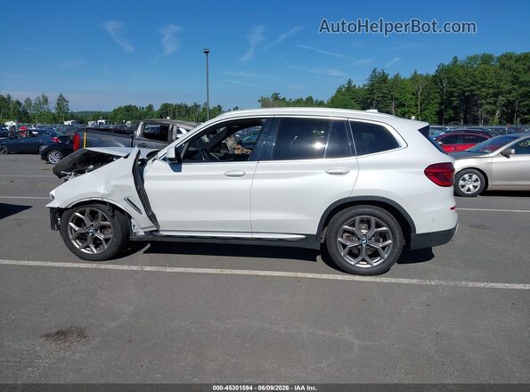 5UXTY5C0XM9E29549 2021 BMW X3 White Սալոնի 360 աստիճան տեսք