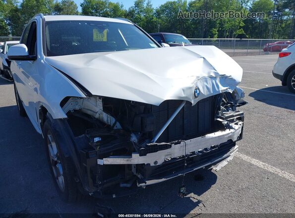 5UXTY5C0XM9E29549 2021 BMW X3 White 
