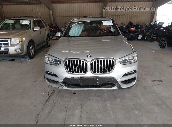 5UXTY5C0XM9G95685 2021 BMW X3 Silver Սարքավորումների վահանակի տեսք
