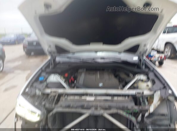 5UXTY9C00L9D30552 2020 BMW X3 White Вид ззаду