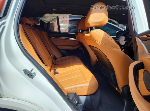 5UXTY9C05M9F18534 2021 BMW X3 White Rear interior view