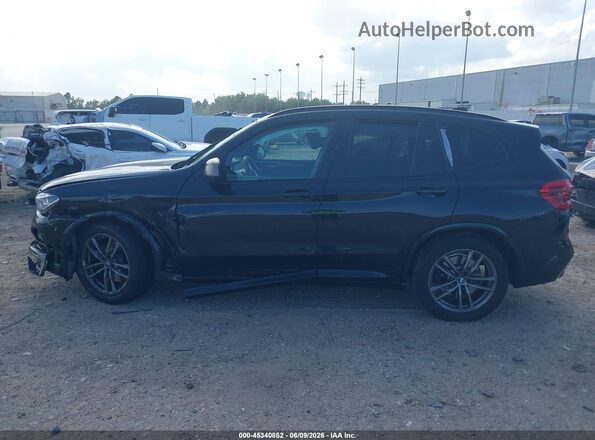 5UXTY9C08M9D81749 2021 BMW X3 Black Widok wnętrza 360 stopni