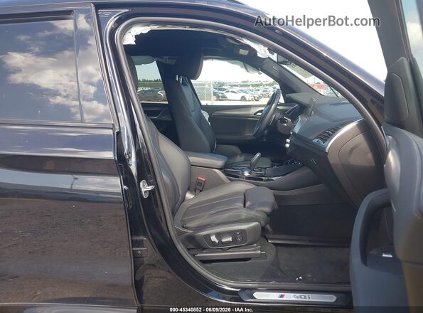 5UXTY9C08M9D81749 2021 BMW X3 Black Widok wnętrza z przodu