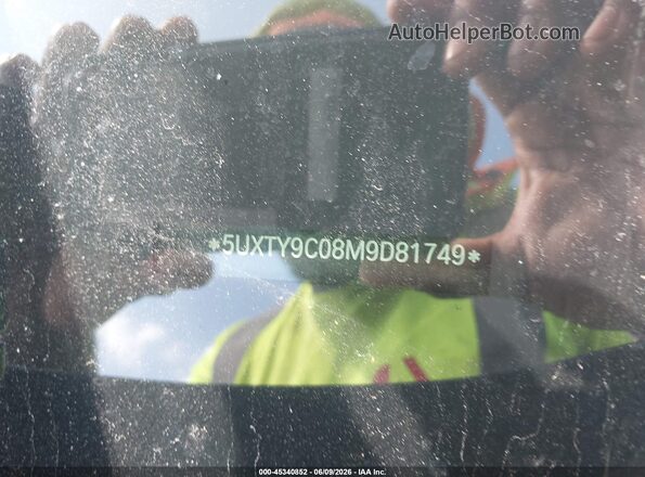 5UXTY9C08M9D81749 2021 BMW X3 Black Widok komory silnika