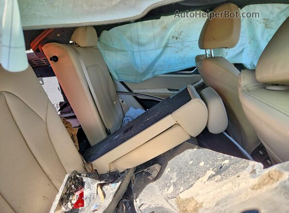 5UXUJ3C52KLG51866 2019 BMW X4 White Հետևի նստատեղերի տեսք